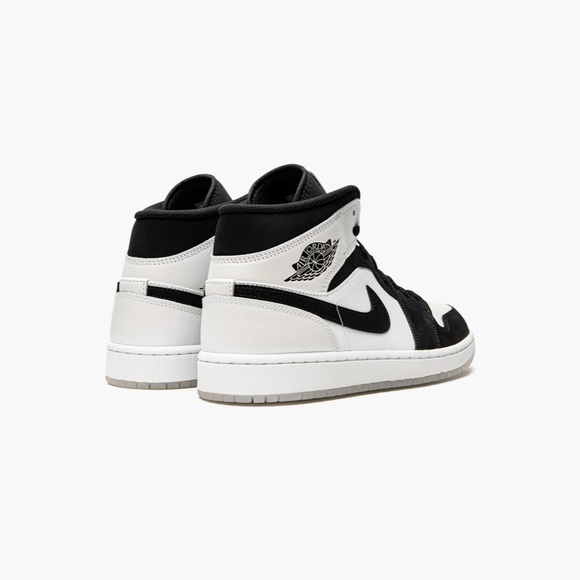 Air Jordan mid SE black and iridescent white. Men's size 8. Brand new, perfect - Picture 3 of 13